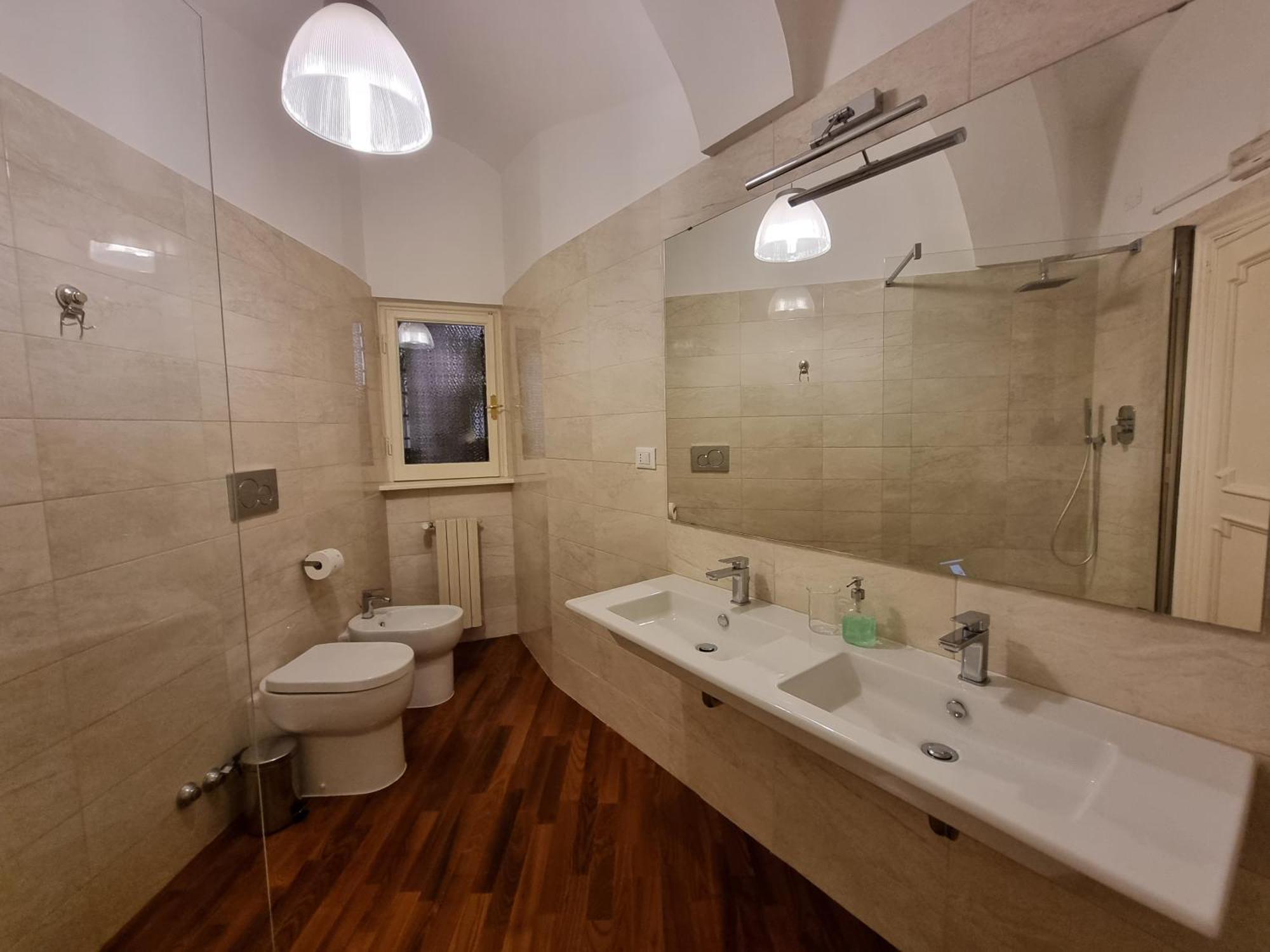 Luxury 2 Bedroom Apartment In The Heart Of Roma Exterior foto