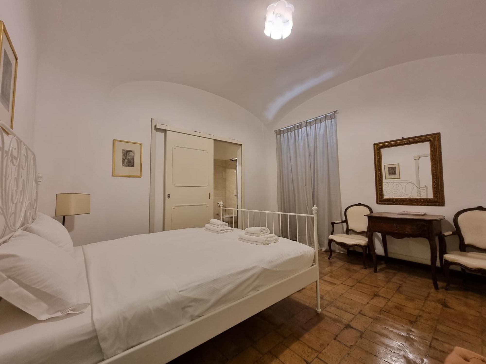 Luxury 2 Bedroom Apartment In The Heart Of Roma Exterior foto
